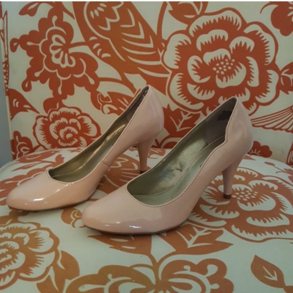 Blush heels